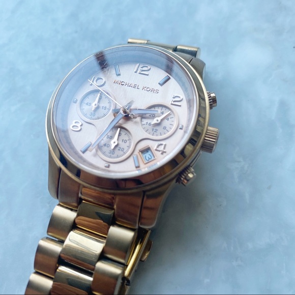 Michael Kors Rose Gold Plated Stainless Watch - Picture 6 of 7